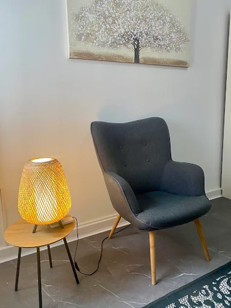 Studio - area colloquio con poltrona